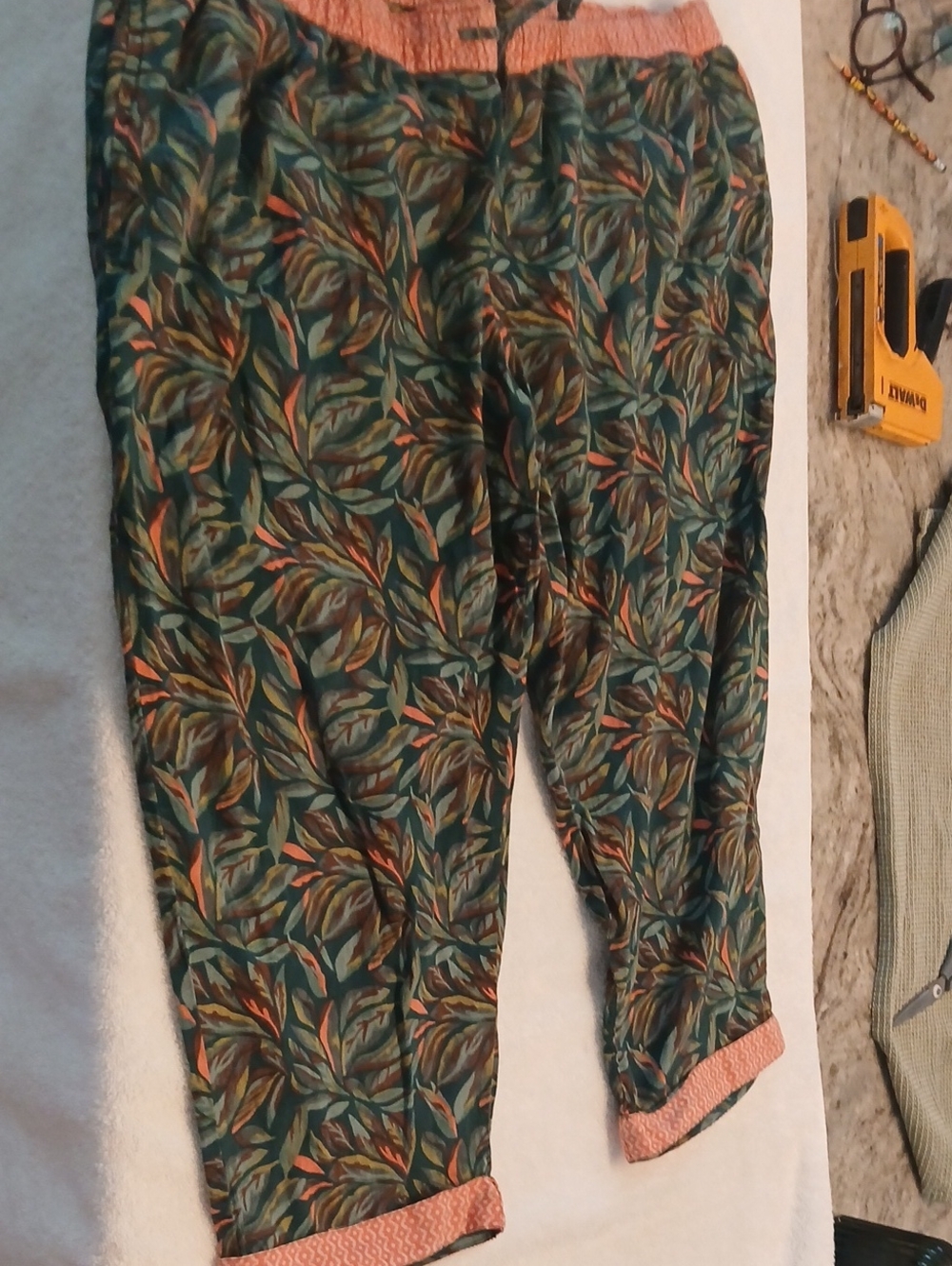 Sundance Multicolor Leaf Print Pants with Coral Trim